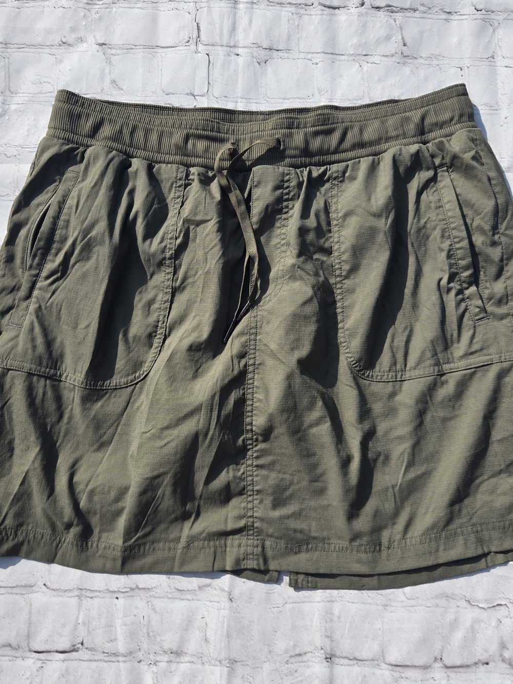 LL Bean Vista Camp Hiking Skort  Sz SL Outdoor Athleisure Breathable Gorpcore